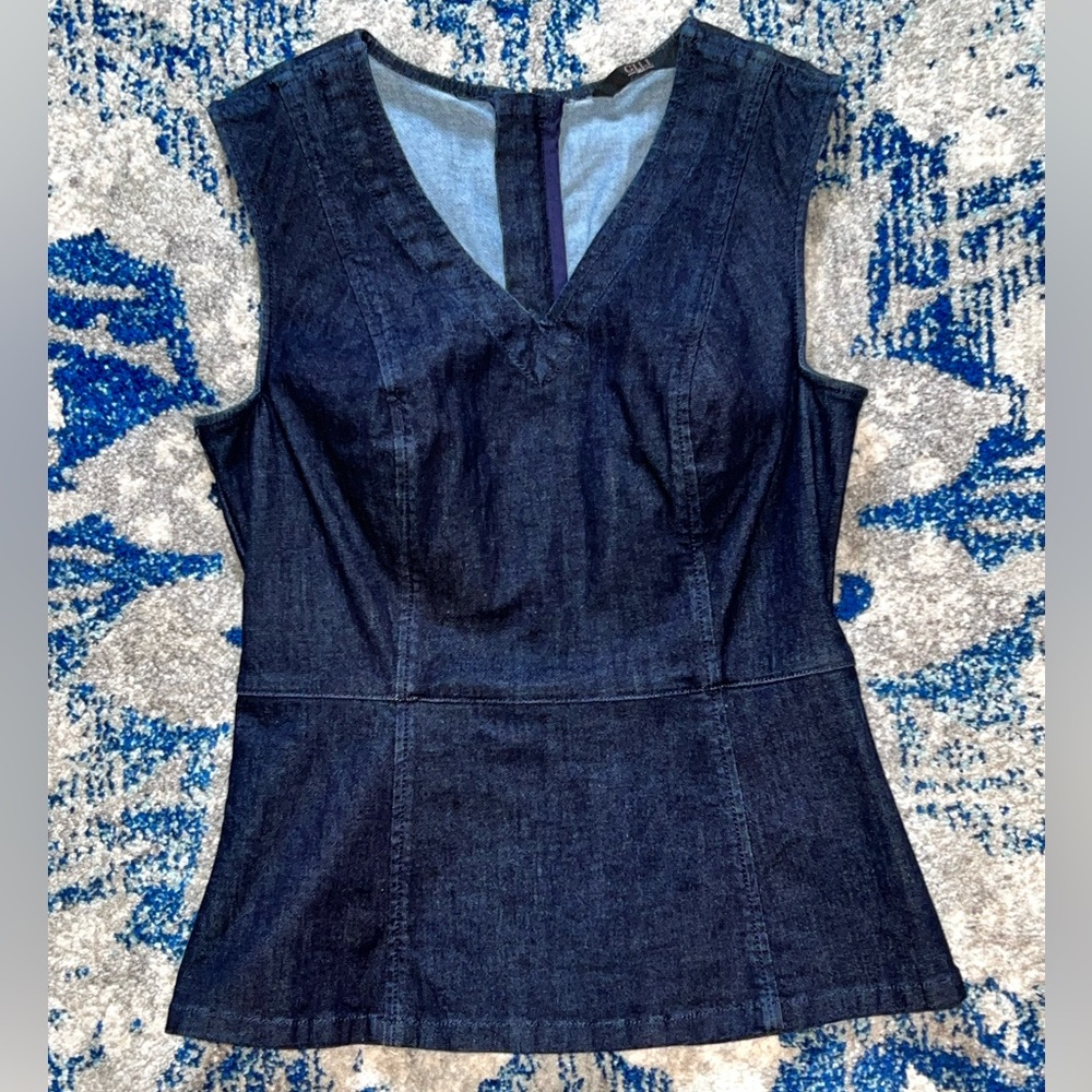 G.I.L.I. Gili Structured V Neck Dark Denim Top Full Zip Back Size 4
